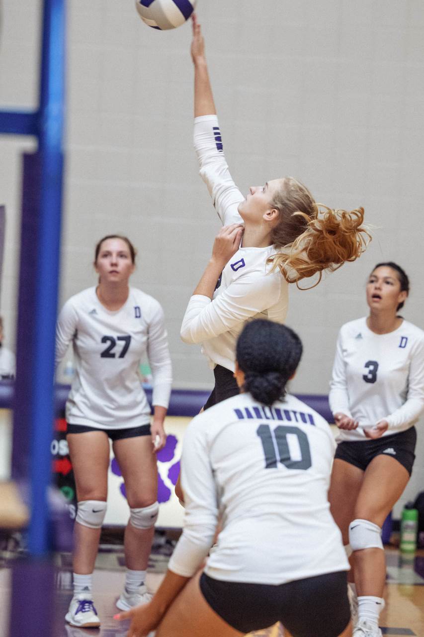 Tunnell named to AllRegion Volleyball Team
