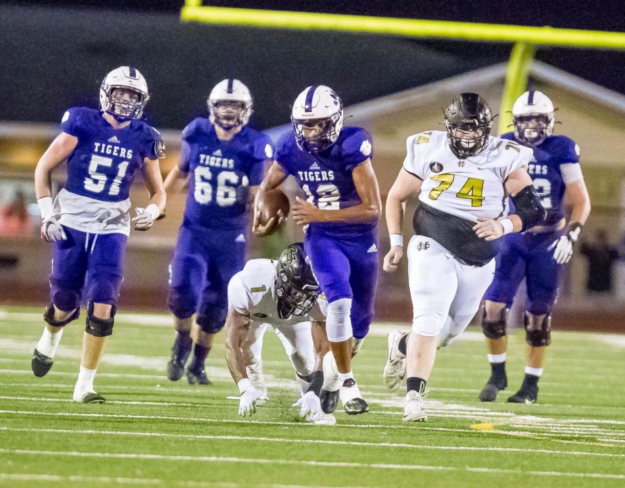 Players earn AJC AllState, Recruit football honors