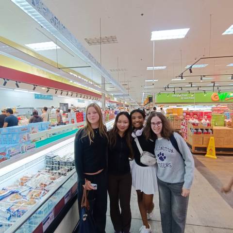 Private Boarding High School | Georgia Boarding Schools | Trip to the Great Wall Market