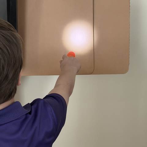 3rd Grade Explores Light Energy in Science